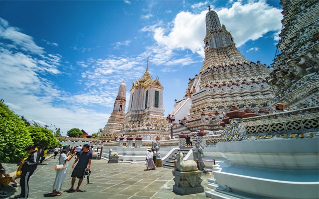 10 tourist destinations in Thailand that attract a large crowd