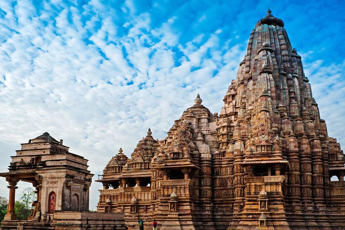 Divine Destinations Top 10 Temples to Visit in India with Rengha Holidays